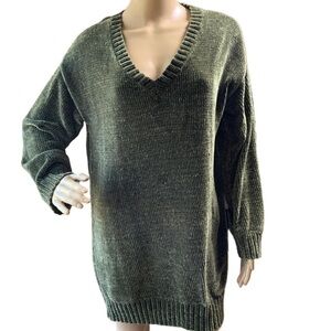 Forever 21 Green Ribbed V Neck Long Sleeve Pullover Sweater